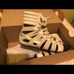 Nike Gladiateur sandals